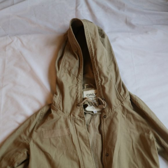 Tan Hooded Jacket - Picture 6 of 10